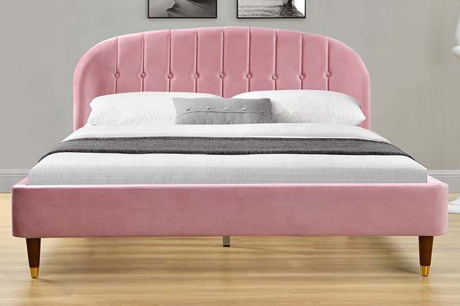 Fabrik Baldu Merah Jambu 1598 dengan Katil Upholsteri Panel Kayu